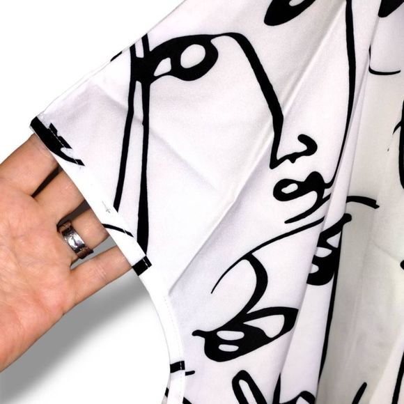 Abstract Face Print Women's Top - Picture 8 of 14